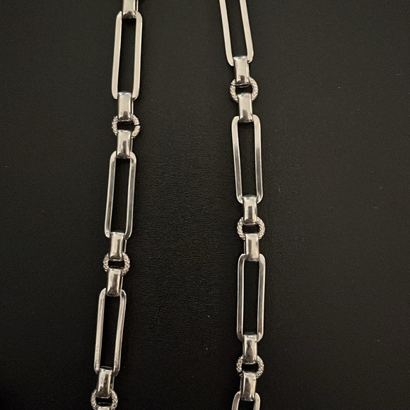 Necklace - Picture 2 of 3